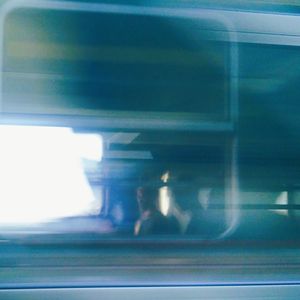 也许是爱让我们沉默