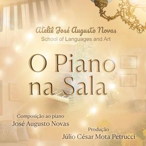 Os primeiros raios do sol entrando pela janela da sala após uma noite fria no inverno