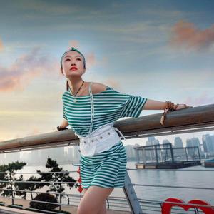 我还是一个人吧