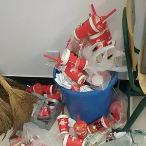 秋天的第一桶奶茶