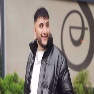 Arkamdan Konuşan Karım