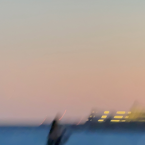 以笑当哭，尽兴而归