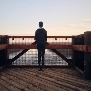 让沉默代替所有回答