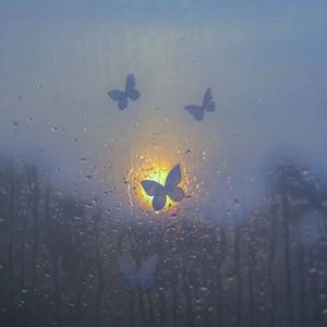 深海不蓝
