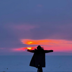 幸福总后知后觉 (Slap House)