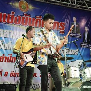 บรรเลงซอกันตรึมไหว้ครู ก๊อฟ ชัชวาล