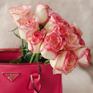 Prada (feat. Luxx Dwave)