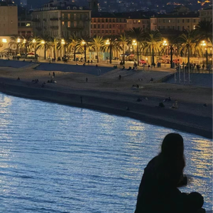 海很远，你应该在我身边