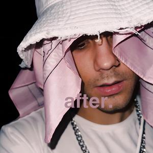 siedze, pale, pije sam