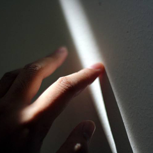 门即将关上 没有人在等我