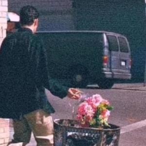 bbbluelee-flower without you（杨 remix） 伴奏