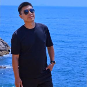 王詟，闪耀出道