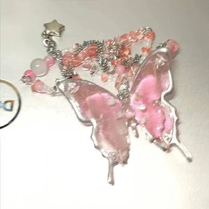 房间（翻自 刘瑞琦）