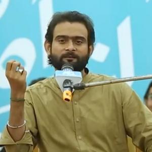 Ye jis hisab se apni zameen kanpti hai