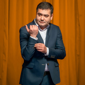 Mən Bakıdan Uzaqdayam