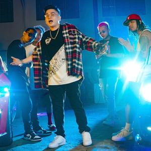 Gold (feat. JMakata)