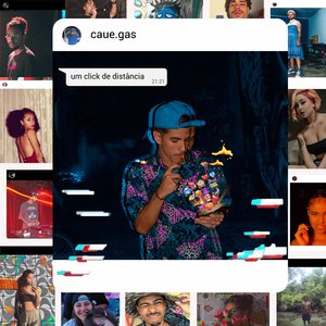 Um Clique de Distância