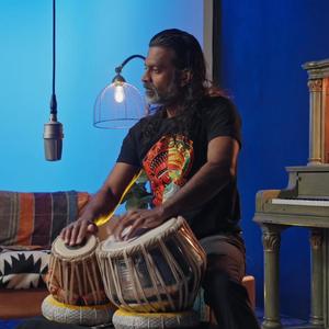 moonnu (Live at Rugs Unplugged)