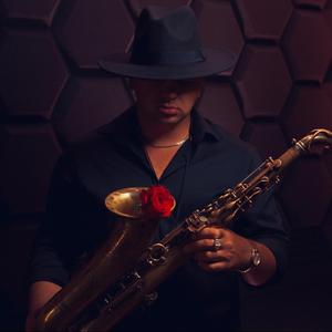 Mr.Saxobeat (feat. Blessed Product)