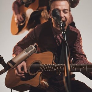 黄昏街头的回忆