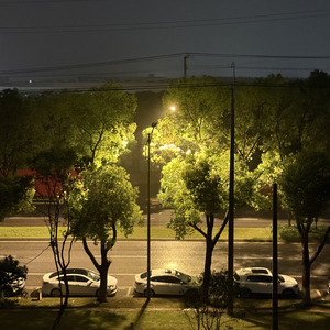 最怕在别人的歌里 听见我们的事