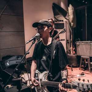 你笑起来的样子像幅画Cover何大河