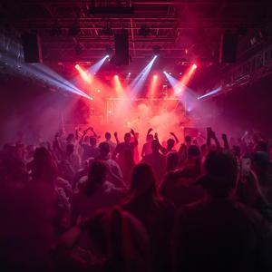 Танцуй со мной до утра