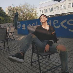 九月清晨-李梓旋