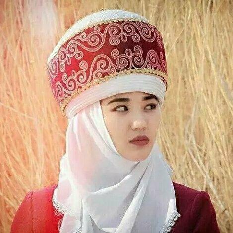 柯尔克孜族女孩子图片