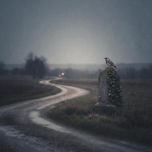 Duman Almış Mezarımın Üstünü