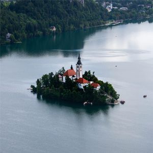 零碎的岛屿会找到海（纯音乐）