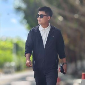 与自己重逢_攀登者