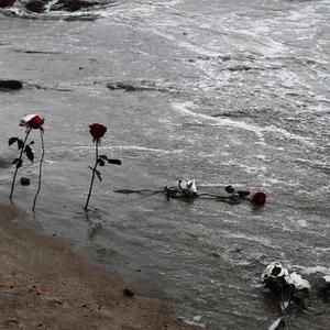 荒诞；浪漫（prod.MEGA)