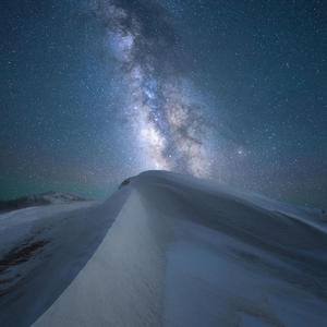 Memories make up the wind