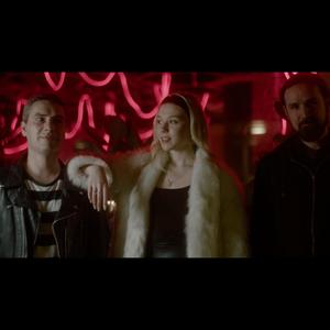 Retro (feat. Emma Llure)