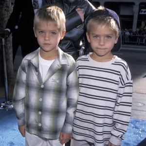 Twinhood (feat. YKSPIFFY)