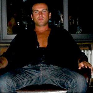 L'UOMO CHE NON DEVE CHIEDERE MAI