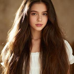 明明很想你却忍住不联系