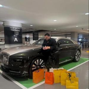 tzanca uraganu ceasul si costumul meu