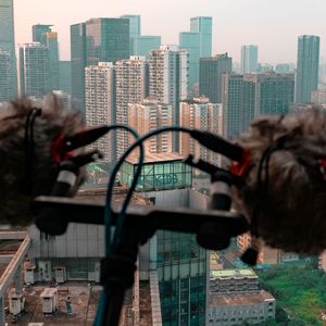 Ambisonic 路边铁轨 城市环境 成都 远处运动馆 低频音乐声 车流