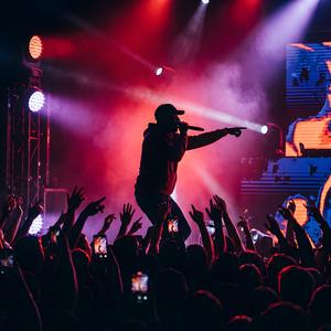 Legendary Status and the Infinite Vision