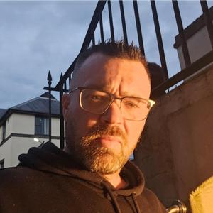 Eminem's back (lost it)