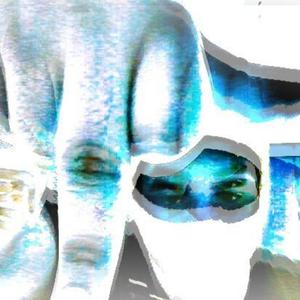 TrustNoOne! (feat. TR33)