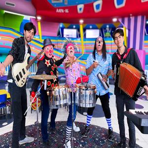 El Zapatero (feat. Tity, Bombon & Confety)