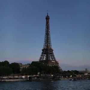 EA7穷在闹市无人问