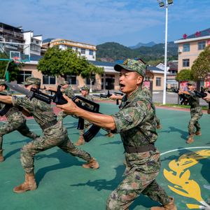 英雄的九地坚兵 (民谣版)