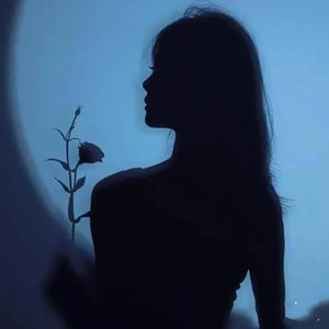 不知所措（翻自 王靖雯）