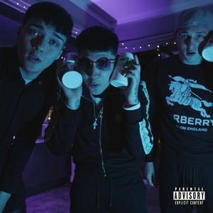 Z ZIOMAMI (feat. Miki, Paki & Vejkes)
