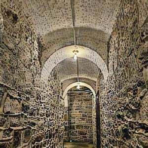 Dungeon 8-Bit