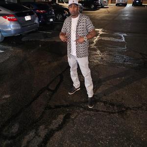 Boo yah (feat. Cass JoneZ D-Low)